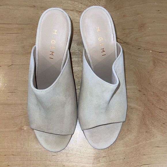 M. Gemi Womens The Noto Suede Slip On Block Heel Mule Sandals Cream Size (38) 7. - Picture 5 of 8